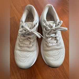 ASICS running shoes size 5.5